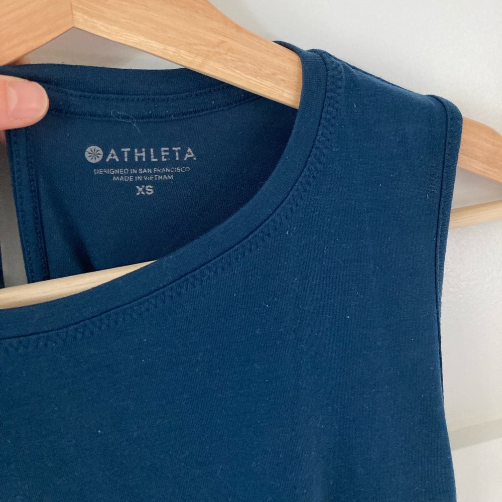 Athleta tank